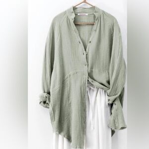 Urban Daizy Button-Up Women's Top